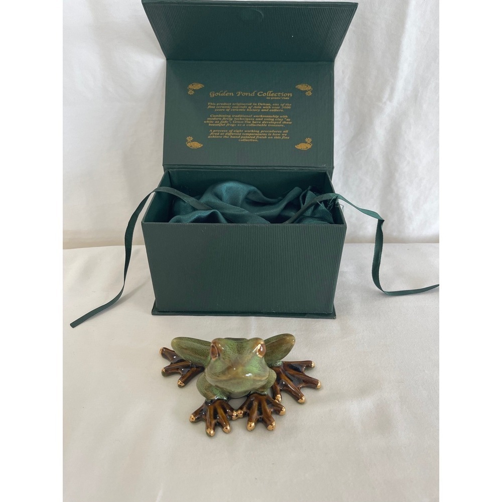 Golden Pond Collection Green Tree Ceramic Frog Figurine Hand Painted Gold Trim